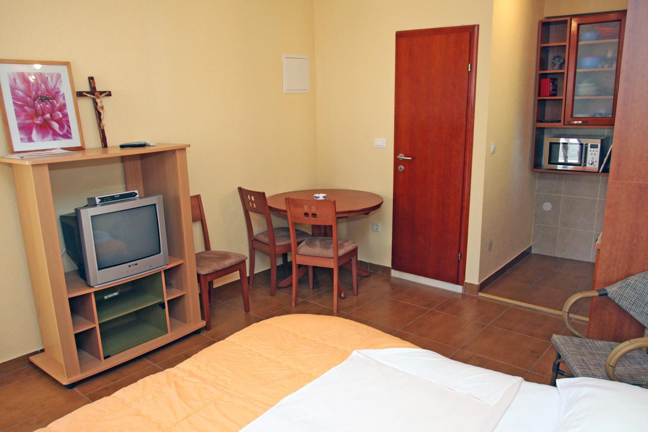 Apartmani Paula Makarska Extérieur photo